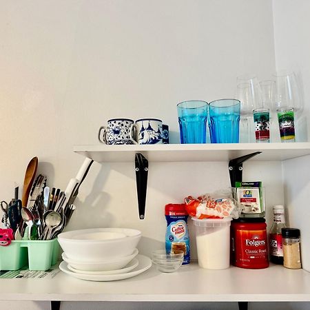 Micro Studio Apartment In University District- 10 Mins Walk To University Of Wa Seattle Bagian luar foto