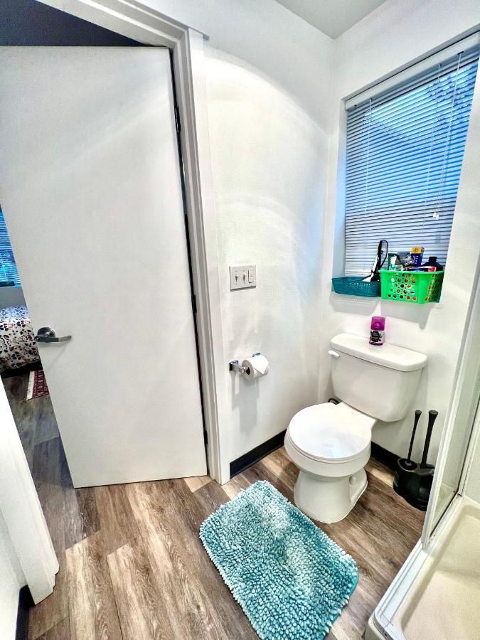 Micro Studio Apartment In University District- 10 Mins Walk To University Of Wa Seattle Bagian luar foto