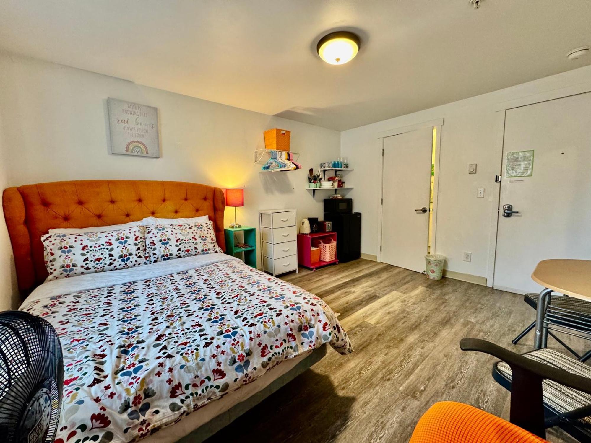 Micro Studio Apartment In University District- 10 Mins Walk To University Of Wa Seattle Bagian luar foto